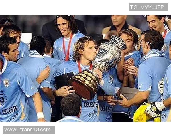 历史上那些被遗忘的足球冷门球星和他们的传奇故事