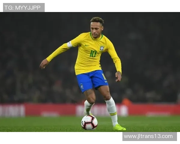 拥有出色球技与完美身材的足球明星盘点:这些球员不仅技术超群还身形迷人